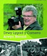 Drwy lygad y camera by Arwyn Roberts (Paperback)