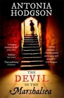 The devil in the Marshalsea by Antonia Hodgson (Paperback)