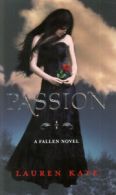 A fallen novel: Passion by Lauren Kate (Paperback)