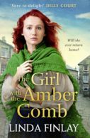 The girl with the amber comb by Linda Finlay (Paperback)