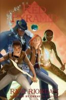 The Red Pyramid: The Graphic Novel (Kane Chronicles Graphic Novels). Rio HB<|